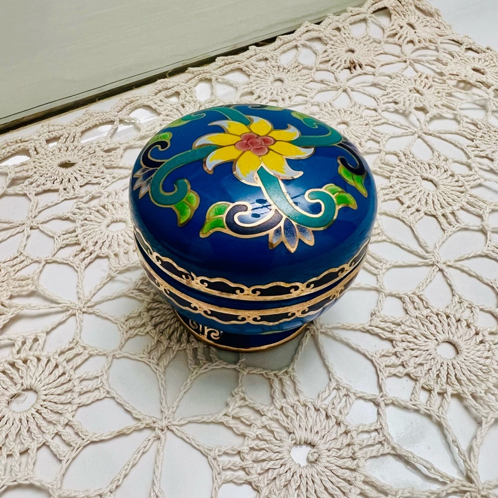 Blue and Yellow Porcelain trinket box new!